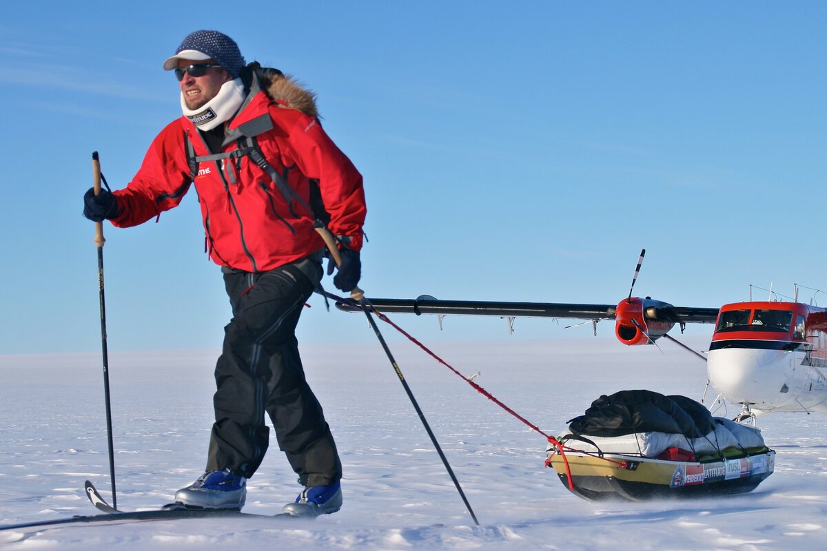 Christian begins his record-breaking solo, unsupported expedition
